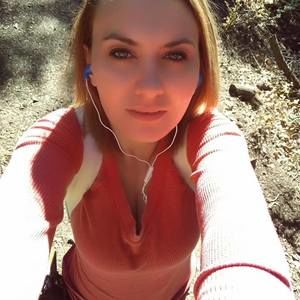 Meet your Posher, Rose